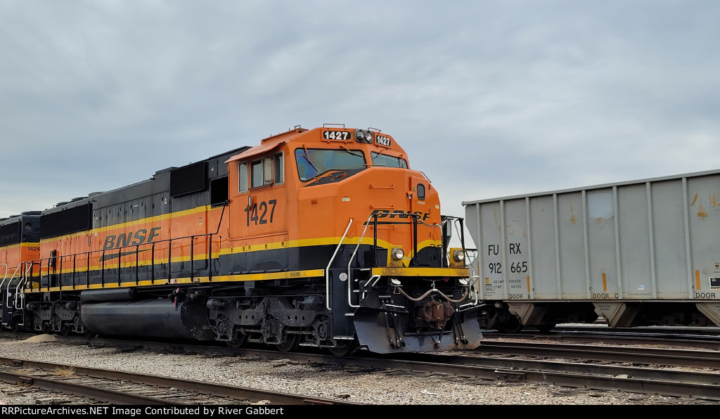 BNSF 1427